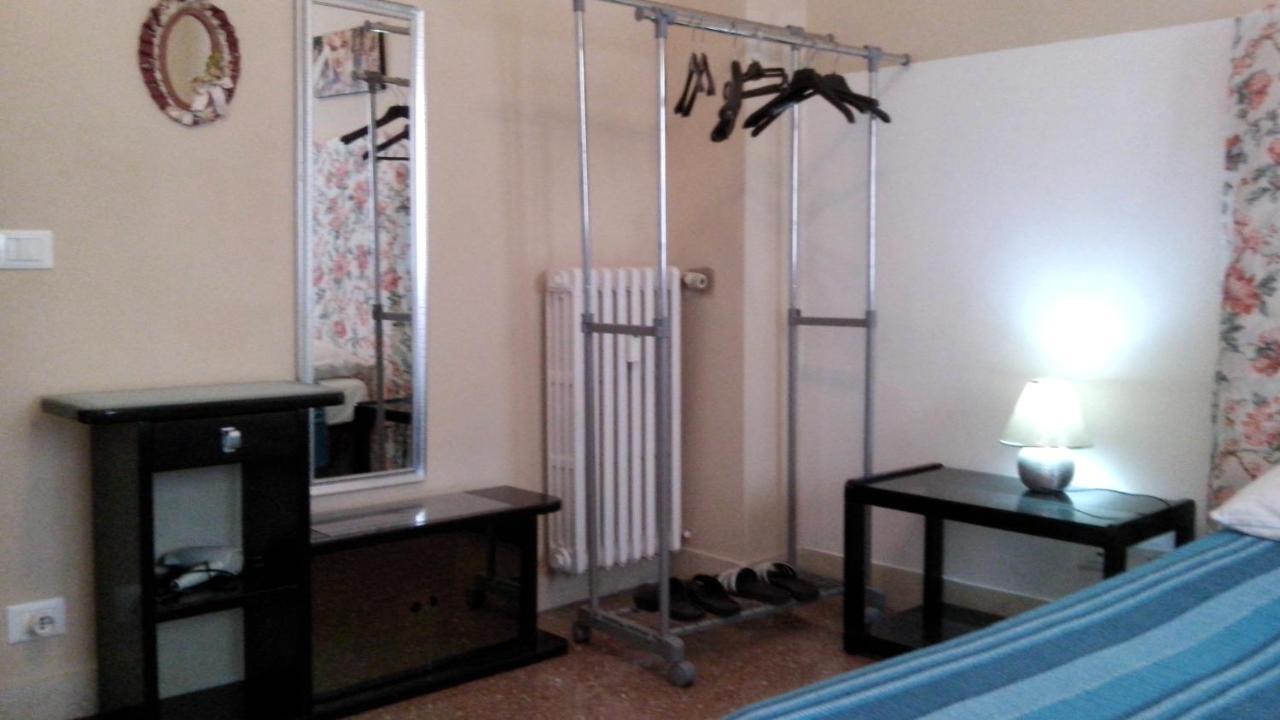 Affittacamere , Rooms Near Trastevere Station Rome Exterior photo